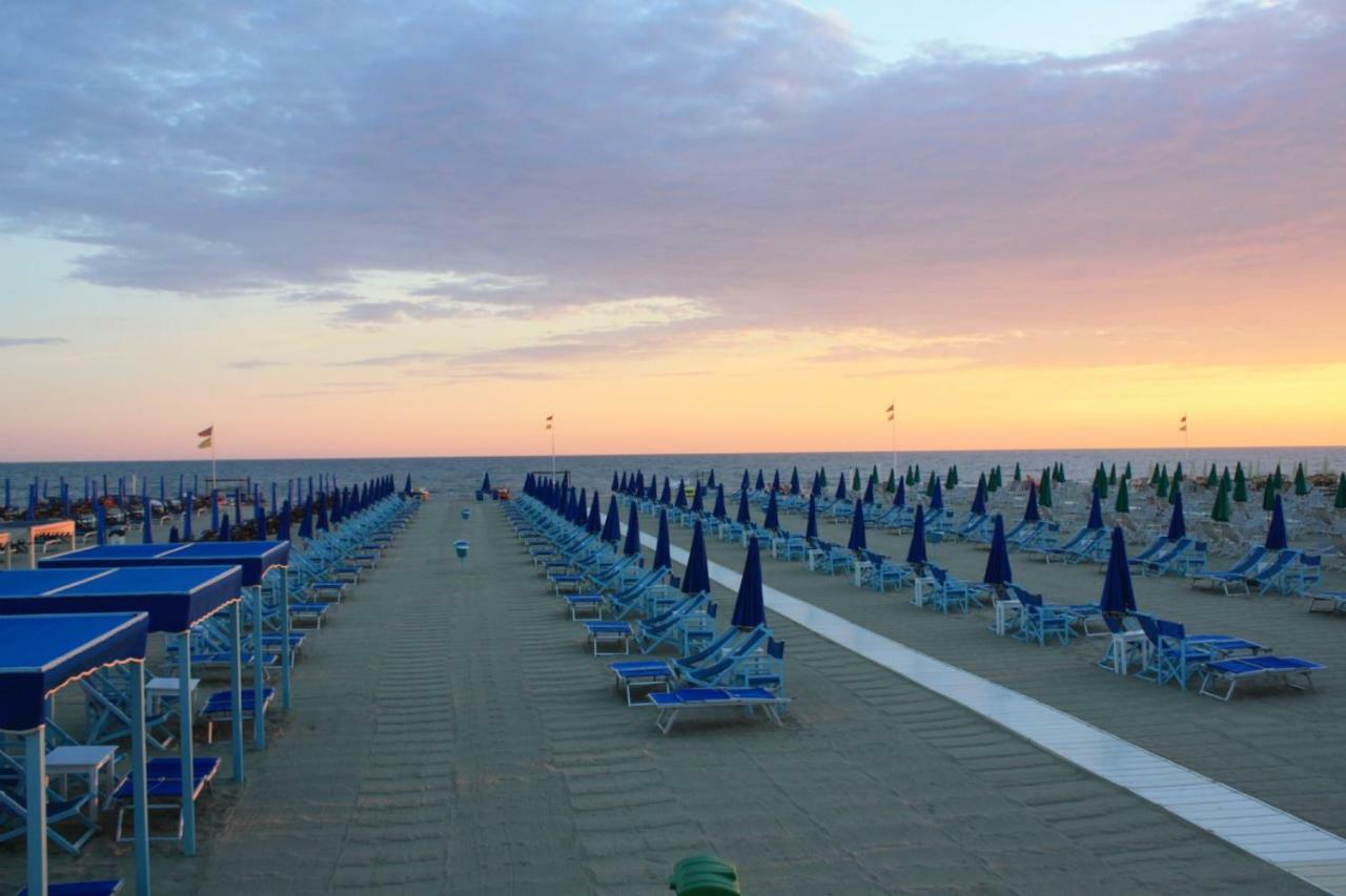 Casavacanza Villa D Funny Виареджо Экстерьер фото