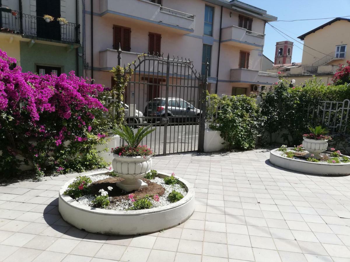 Casavacanza Villa D Funny Виареджо Экстерьер фото